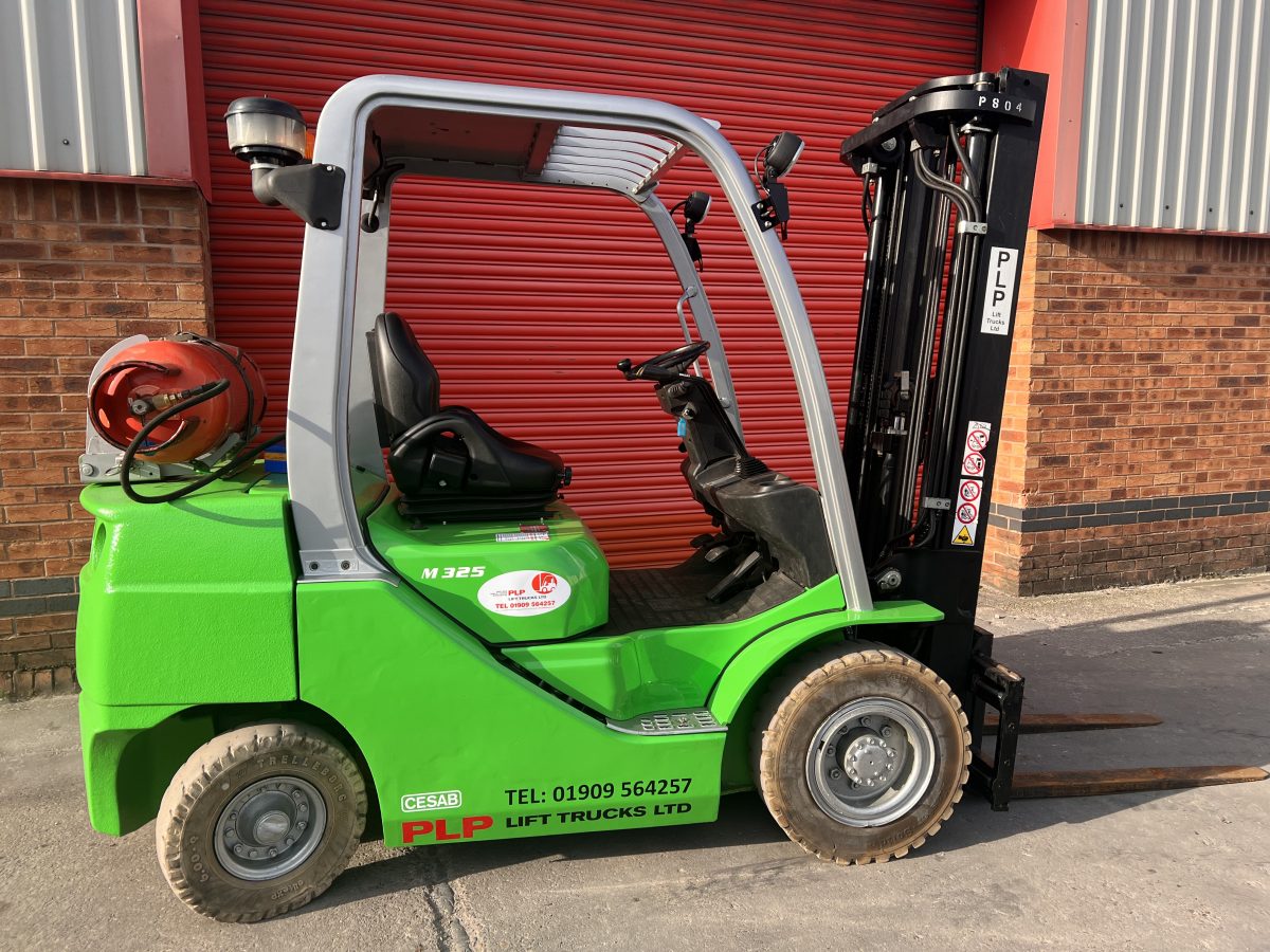 P0804 Cesab M325G PLP Lift Trucks